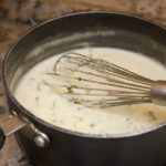 Bechamelsauce Rezept im Topf