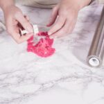 Fondant herstellen und ausstechen.